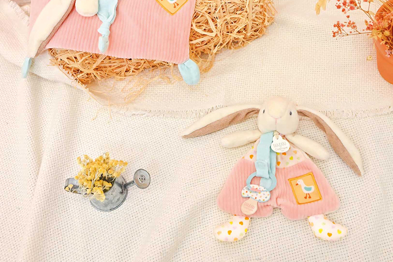 Zajačik s klipom na cumlík